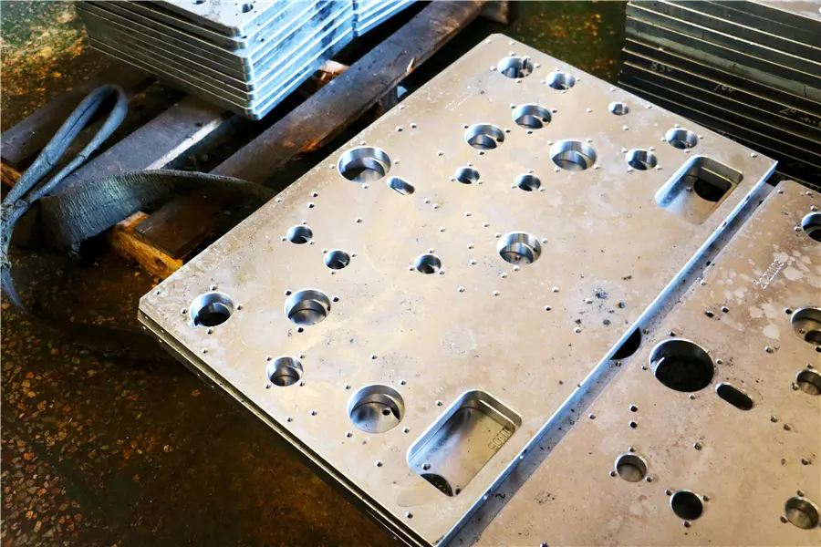 1816, 2520 Gantry Machining Center (2).jpg